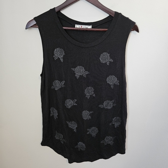It Closet Tank Top Black Roses Sleeveless Floral Rose Pattern Neutral - Picture 1 of 8